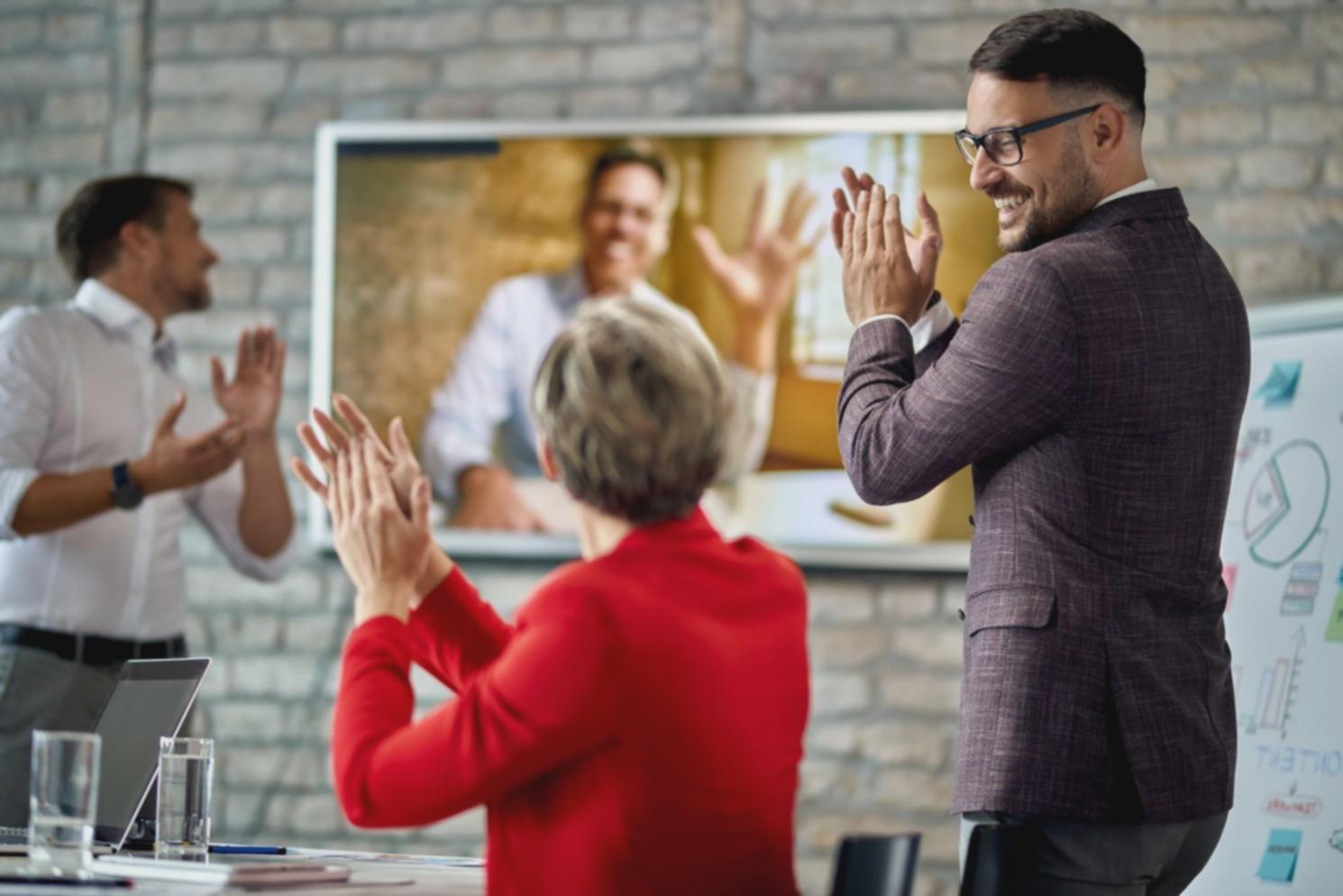 Suasana pembelajaran investasi dengan pendekatan praktis dan interaktif